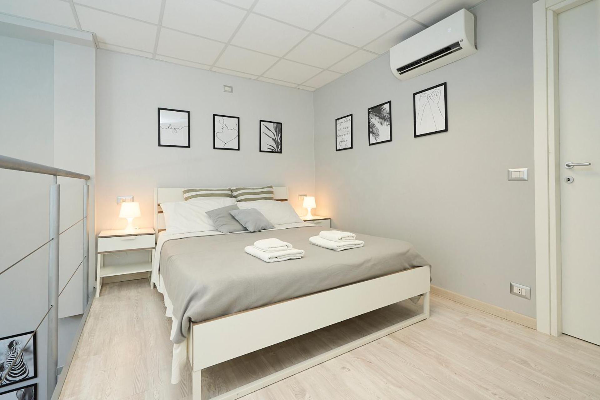 Design White Loft - Ac Wifi 10 Minutes From Duomo Apartamento *