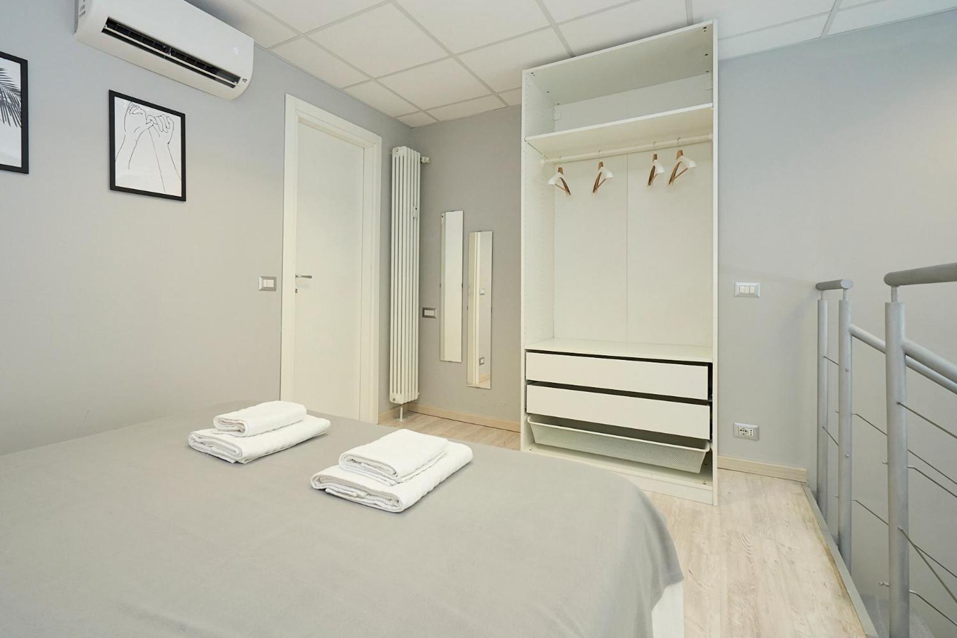 Design White Loft - Ac Wifi 10 Minutes From Duomo Apartamento